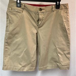 EUC Dockers size 8 khaki